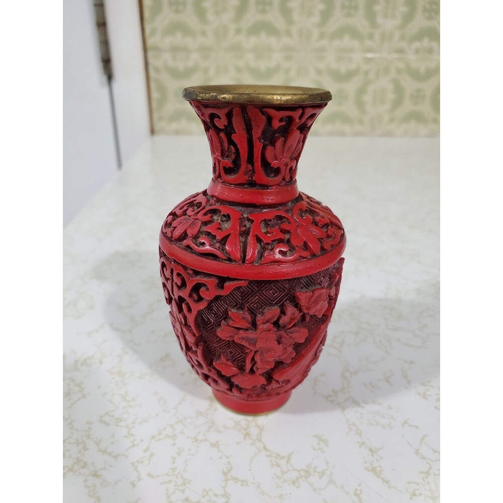 Vintage Chinese Cinnabar Vase Hand Carved Enamel Red Cinnabar Oriental